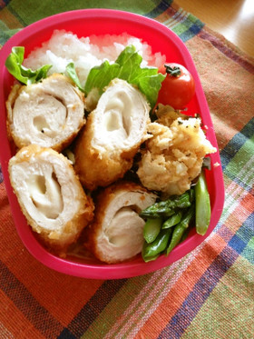 鶏むね肉のチーズロールカツ弁当