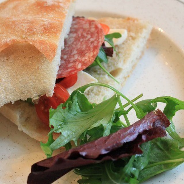 Ciabattaのサンドイッチ レシピ 作り方 By Pingdao クックパッド 簡単おいしいみんなのレシピが366万品