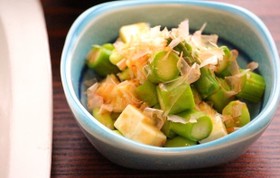 アスパラガスと枝豆のチーズ和え