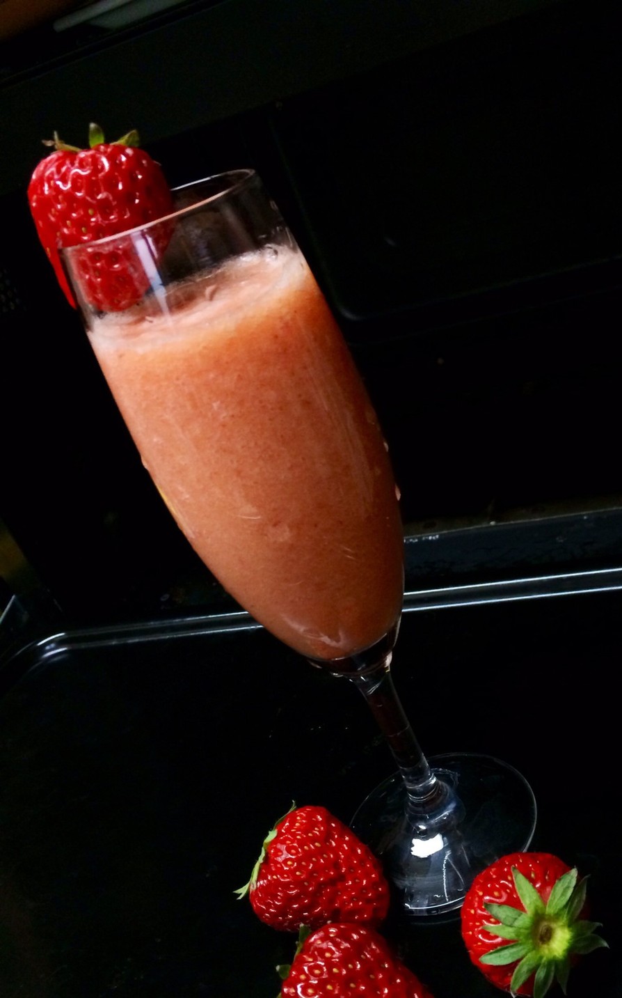 冷凍ストロベリーダイキリのレシピ