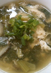 簡単♪ ターサイと 椎茸 卵の中華スープ