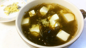 もずくスープ 。インスタントみたいな!