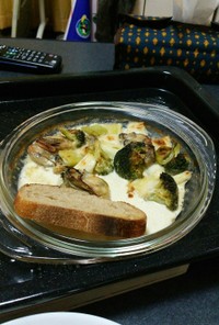 牡蠣と葱とブロッコリーの簡単グラタン
