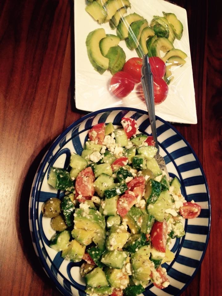 シンプルなギリシャ風アボカドサンドイッチのレシピ