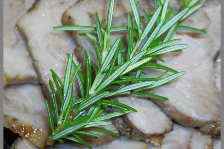 元ハンバーグステーキ職人のローストポーク レシピ 作り方 By しるびー１９７８ クックパッド 簡単おいしいみんなのレシピが349万品