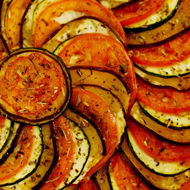 レミーのおいしいレストランのラタトゥイユ レシピ 作り方 By えもじょわ クックパッド 簡単おいしいみんなのレシピが354万品