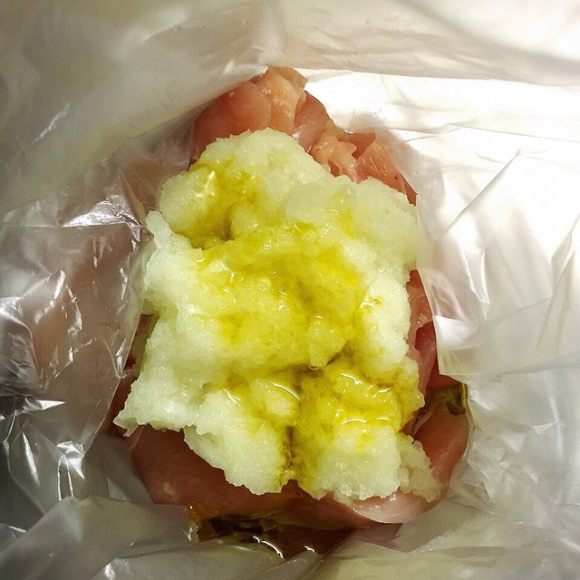 すりおろし玉ねぎで鶏むねが劇的柔らかく レシピ 作り方 By えりーーーーな クックパッド 簡単おいしいみんなのレシピが360万品 すりおろし玉ねぎで鶏むねが劇的柔らかく レシピ 作り方 By えりーーーーな クックパッド 簡単おいしいみんなのレシピが360万品