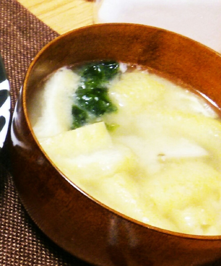 里芋とあおさの味噌汁の画像