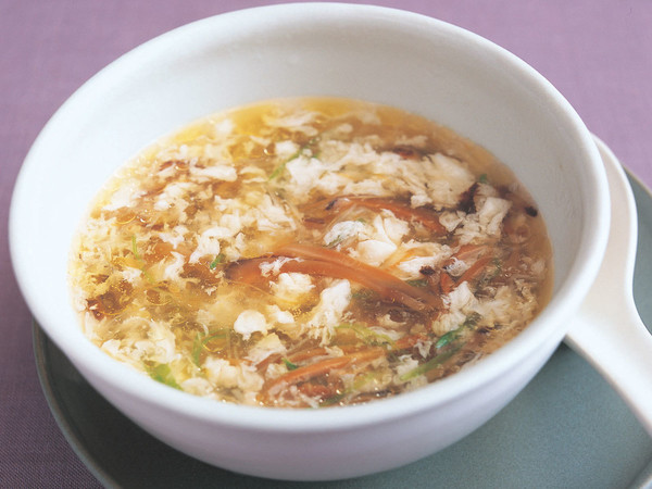 せん切り野菜と干ししいたけの卵スープ