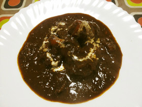 タン先と赤ワインで作るタンシチュー