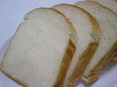 我が家の手捏ね食パンの写真