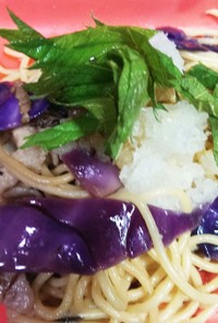 紫キャベツと豚肉のおろしポン酢バスタ