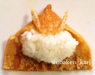 兜いなり寿司①簡単お弁当キャラ弁誕生日の写真