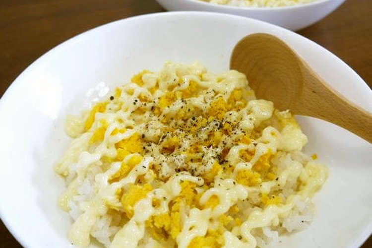 電子レンジdeマヨぽんタマゴご飯 レシピ 作り方 By Bvivid クックパッド 簡単おいしいみんなのレシピが352万品