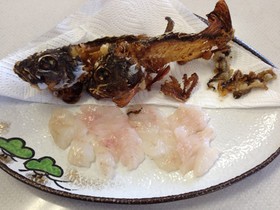 ガシラ(カサゴ)の刺身と骨揚げ