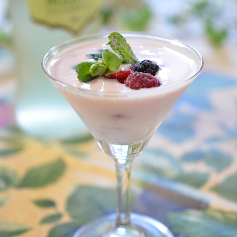 みんなの「飲むヨーグルト カクテル」レシピが19品 クックパッド