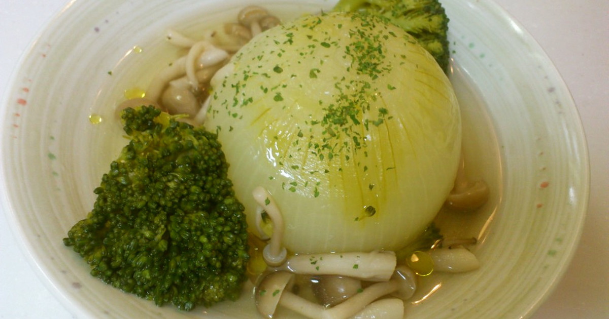 丸ごと玉ねぎのコンソメ煮 by おっさんコック 【クックパッド】 簡単おいしいみんなのレシピが321万品