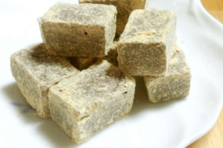 ココナッツオイルときなこのお菓子 レシピ 作り方 By 小さな雲の家 クックパッド 簡単おいしいみんなのレシピが352万品