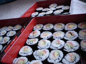 アボカドサーモンのマヨネーズ味の巻き寿司の画像