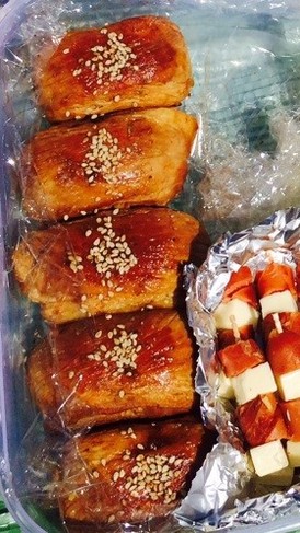 お花見 ピクニック 弁当 肉巻きおにぎり