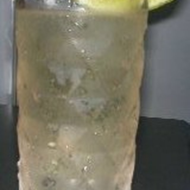 ライム果汁入り焼酎ハイボール レシピ 作り方 By Toppy1 クックパッド 簡単おいしいみんなのレシピが352万品