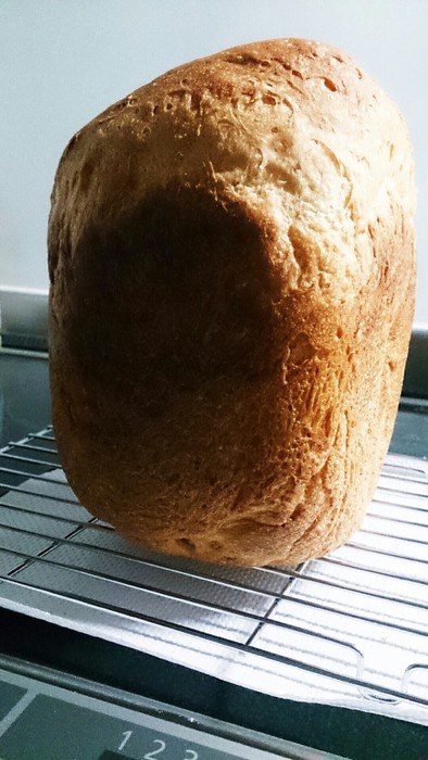 ﾊﾟﾝﾄﾞﾐｺｰｽで大きな塩麹食パン♪の写真