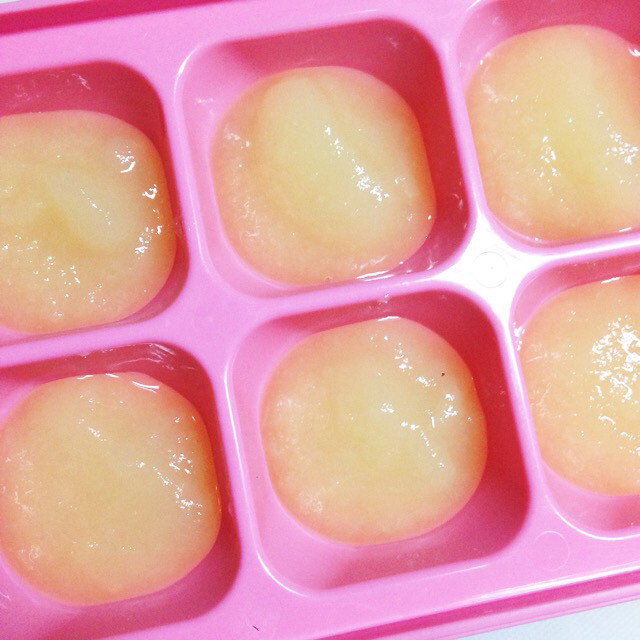 離乳食初期▷桃のペースト（桃缶）の画像
