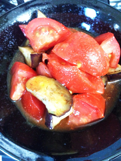 トマトとナスのキムチの写真