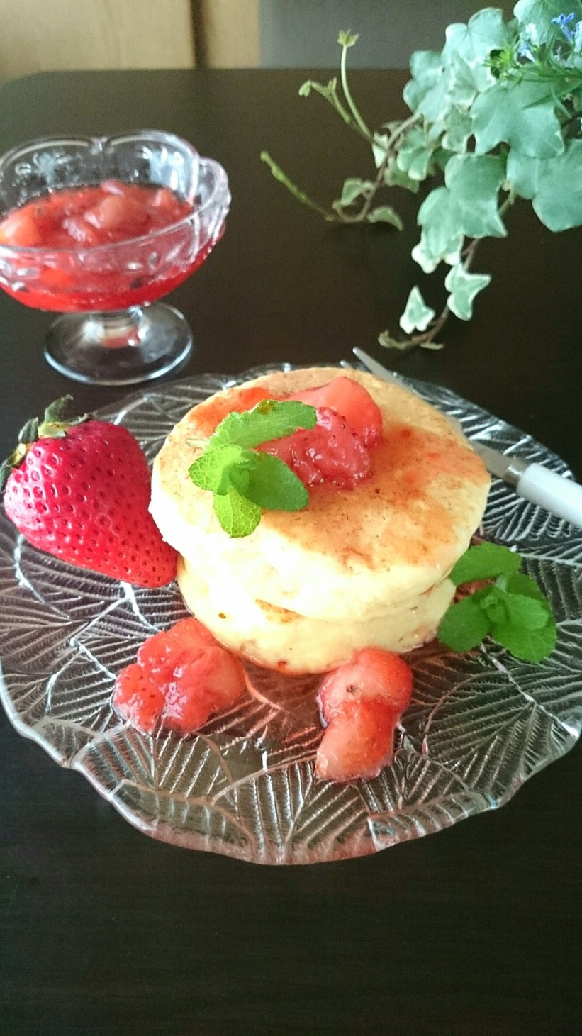 パンケーキに☆苺のさっぱり林檎酢ソース★の画像