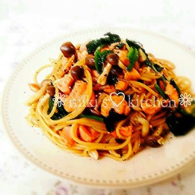 生鮭♡しめじとほうれん草の和風醤油パスタ