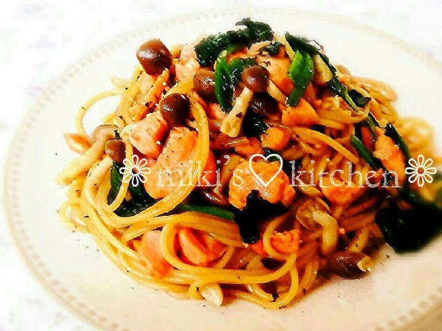 生鮭 しめじとほうれん草の和風醤油パスタ レシピ 作り方 By 安里の嫁 クックパッド 簡単おいしいみんなのレシピが350万品 生鮭 しめじとほうれん草の和風醤油パスタ レシピ 作り方 By 安里の嫁 クックパッド 簡単おいしいみんなのレシピが350万品