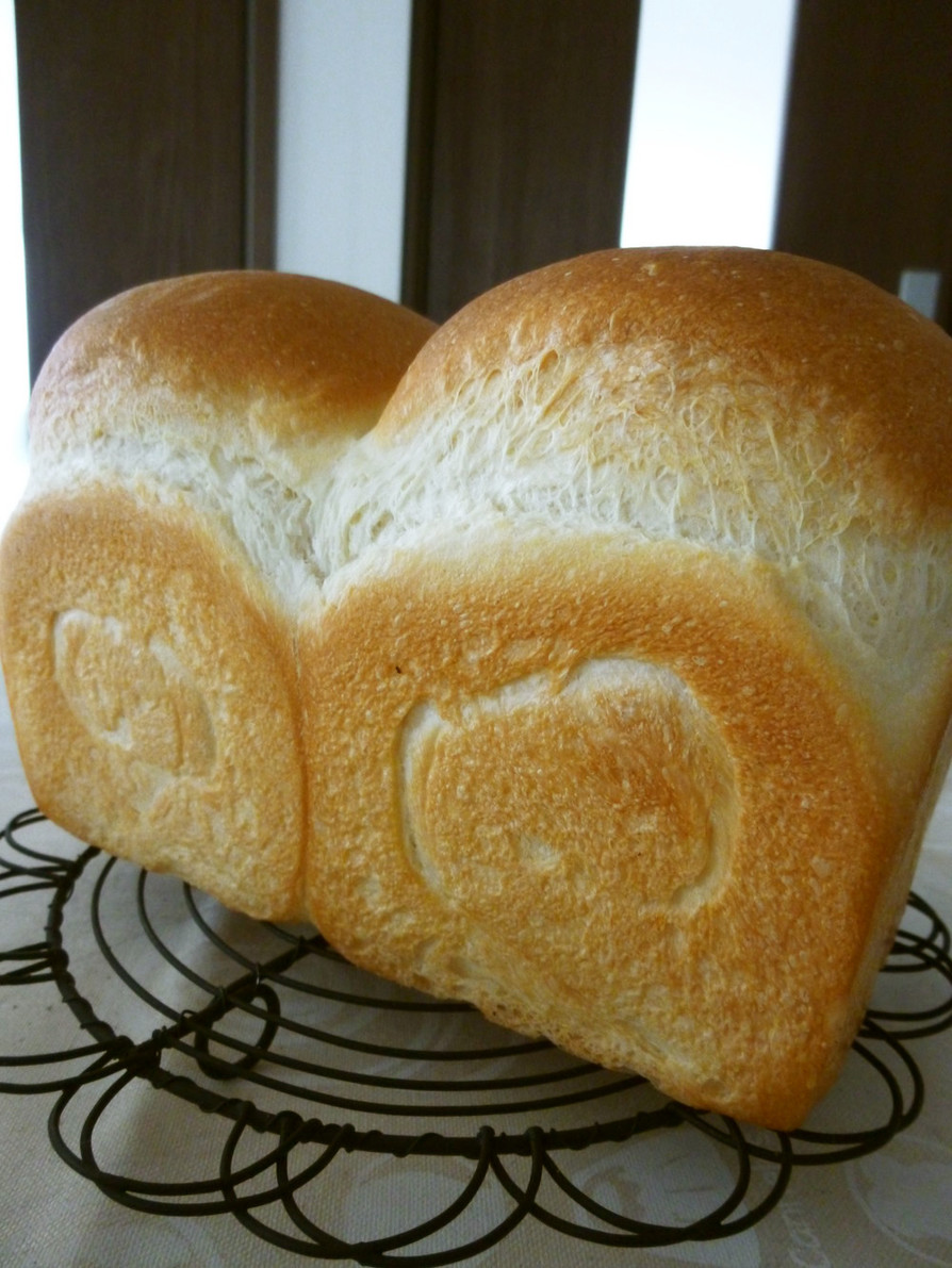 こんもり山食パンの画像