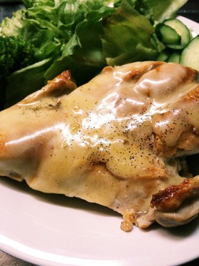 糖質制限のご馳走♪鳥胸肉のチーズ焼き