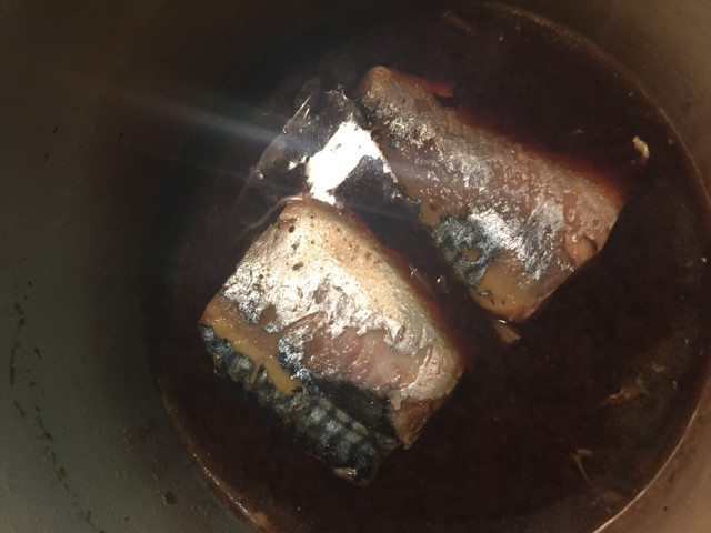 ルクルーゼでふっくら鯖の味噌煮の画像