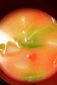 韓国風味 豚足スープ