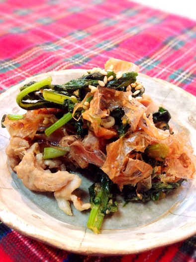 お弁当に！大根菜と豚肉の生姜味噌炒めの写真