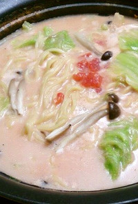 美人レシピトマトクリーム鍋風煮込ラーメン