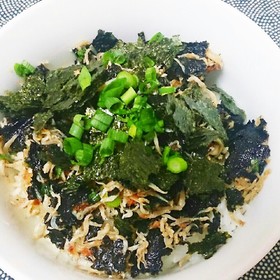 あっという間の、しらす丼