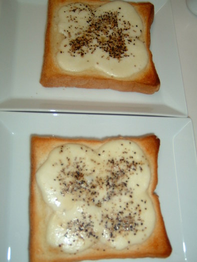 あらびきチーズトーストの写真