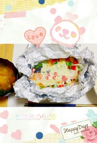 デコ♡鮭と新玉ねぎのチーズ ホイル焼き