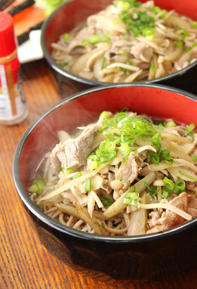 牛肉と牛蒡とえのきのヘルシー蕎麦