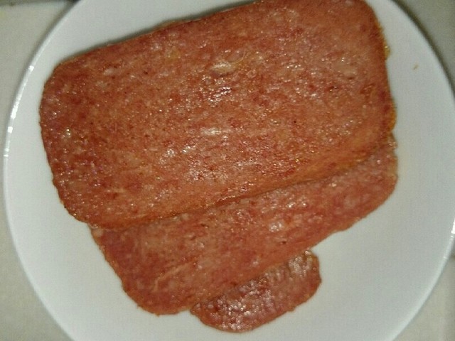 スパムの焼き方 カロリーダウン油不使用 レシピ 作り方 By ゆこりーな クックパッド 簡単おいしいみんなのレシピが352万品