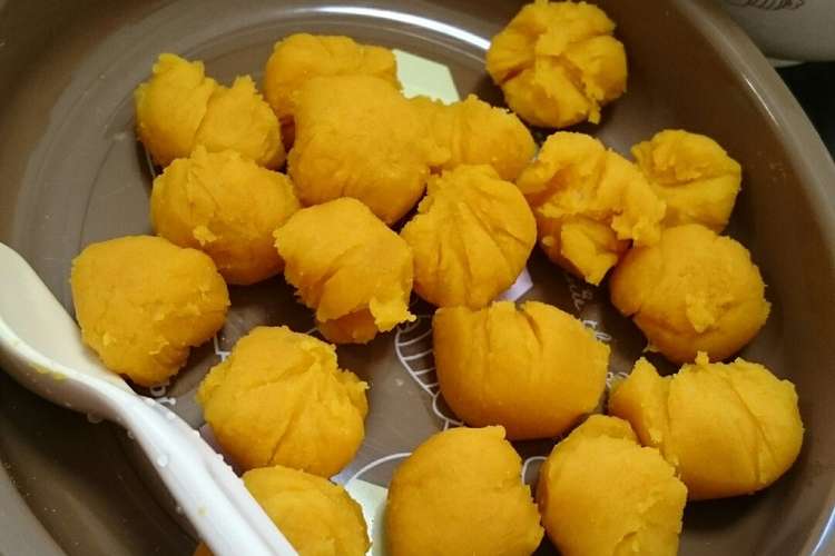 離乳食中期 かぼちゃのミニ茶巾 レシピ 作り方 By こいめし クックパッド 簡単おいしいみんなのレシピが354万品