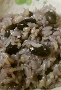 玄米：白米=1：3の黒豆ご飯