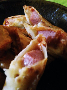 お弁当にも♪餃子の皮deウィンナー巻き
