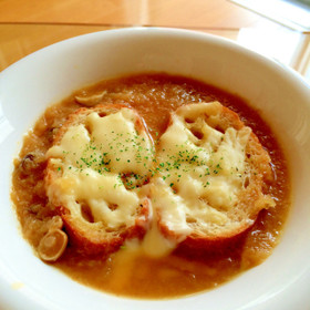 新玉ねぎで☆オニオングラタンスープ