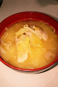 キャベツたっぷり味噌ラーメン風野菜スープ