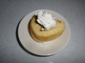簡単ロールケーキ(型:ティッシュ箱)