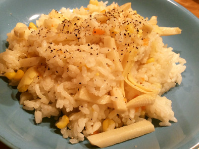 炊飯器で美味！！筍ピラフの写真