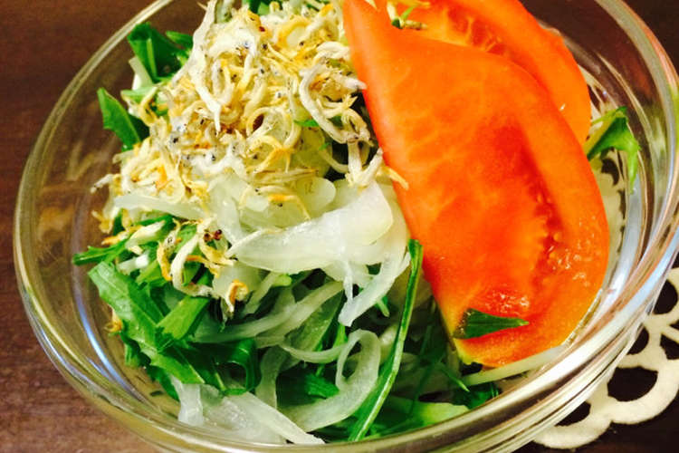 新たまと水菜のサラダ カリカリしらす乗せ レシピ 作り方 By 如月さえもん クックパッド 簡単おいしいみんなのレシピが364万品